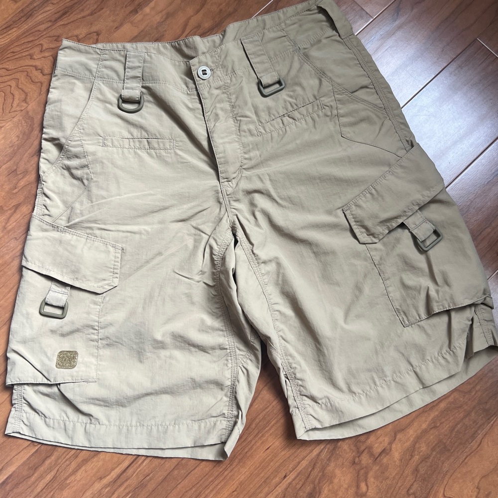 EUC MEN'S TRIPLE AUGHT DESIGN SHORTS 32W, MADE IN USA 🇺🇸 TAN